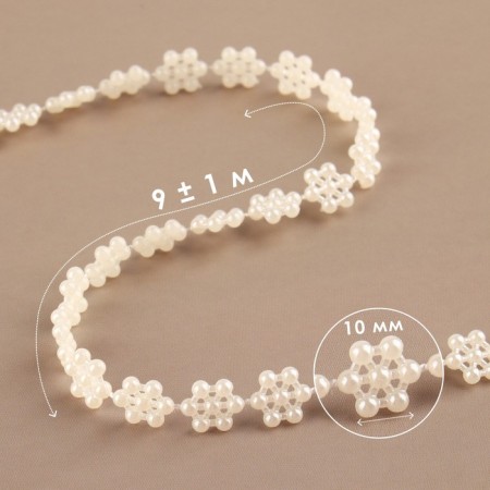 Pearls on threads, flat, 10 mm, 9 ± 1 m, milk color
