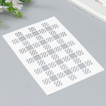 Plastic stencil "Squares" 24x16 cm-1
