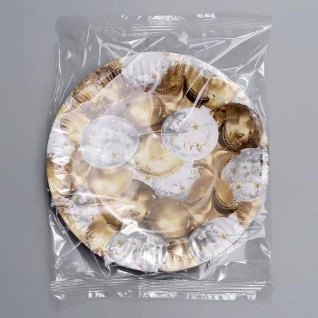Disposable paper plate "Golden Balls", 18 cm-3