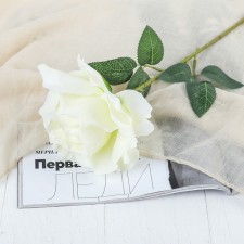 Artificial flowers 