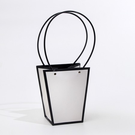 Bag for flowers is white moisture -resistant, 17x17 - 11.5x11.5 - 20 cm, 1 pcs-1
