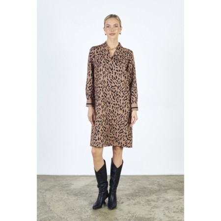 Women's dress, size 46