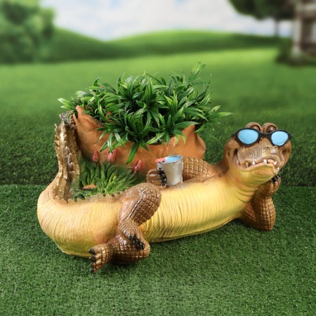 Figure pot "Crocodile with bamboo" 24x21cm-1