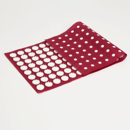 The Kuznetsova applicator, 144 thorns, spanbond, 26 x 56 cm, red.-3