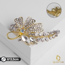 Brooch 