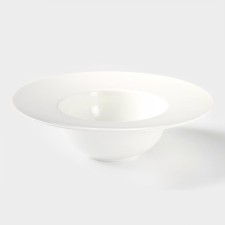 Porcelain plate for Wilmax paste, 600 ml, D = 25 cm, white color