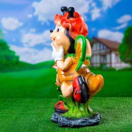 Garden figure "Bee in a panama" 25x23x49cm-1