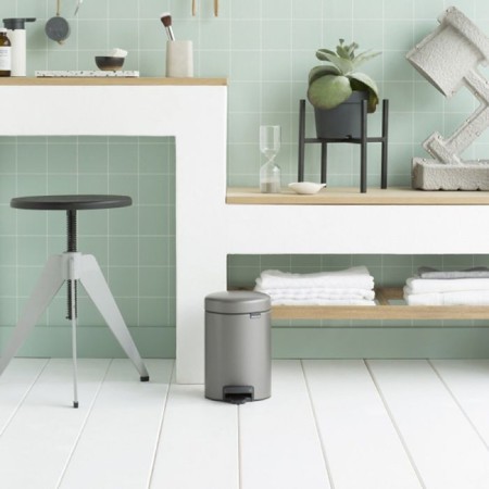 Brabantia Newcon bucket, plastic inner bucket, with a pedal, platinum color, 3 liters-5
