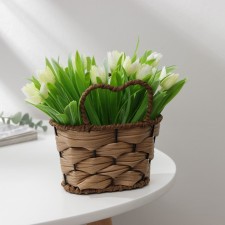 Kashpo for flowers woven with handles of the share 
