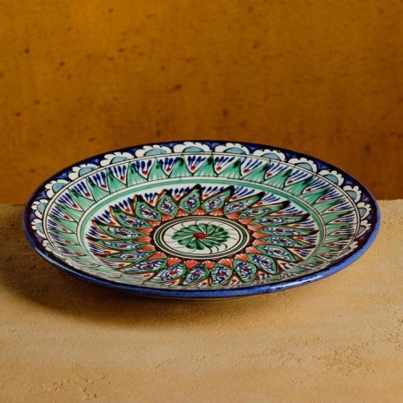 Plate of the Rishtan ceramics "Flowers", 22 cm, blue-10