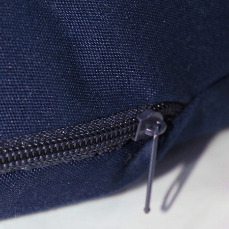 The pillow is round to the water-shaped d60 cm, the color is dark blue, Greta is 20%, polyester 80%-4