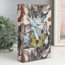 Safe-book wood to the leatherette 