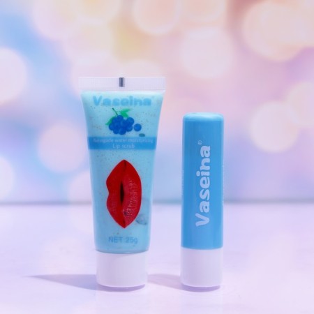 Set for the lip "Currant": Balm and scrub-1