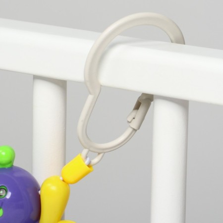 Stretching to a stroller/crib "butterflies", 3 toys, crumb I-7
