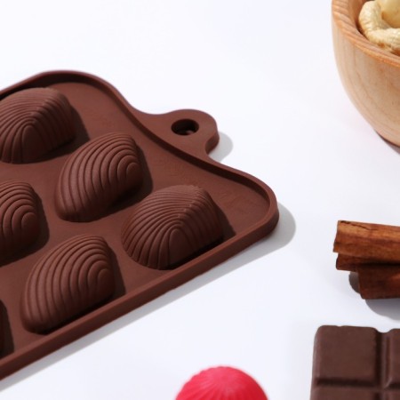 Form for chocolate of the “shells”, silicone, 22 × 10.5 × 1 cm, 15 cells (2.7 × 3.4 cm), brown color-2