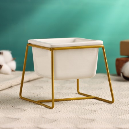 Pot "Cube" on a stand, gold, 12x9x9cm-1