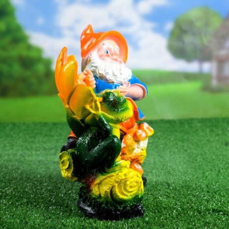 Garden figure "Dwarf with a frog on a log" 25x26x12cm-1