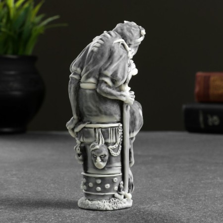 Souvenir "Baba Yaga" 9.5cm-2