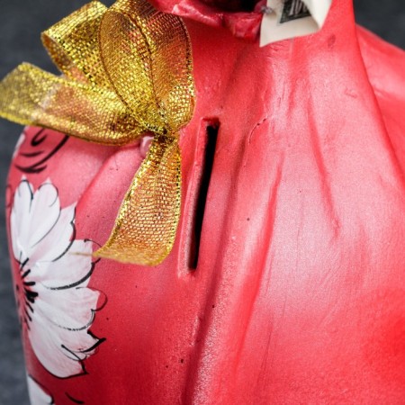The piggy bank "SPEC - untouchable stock" red, 17cm-7