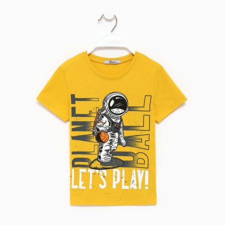 T -shirt for a boy, yellow color, height 104 cm