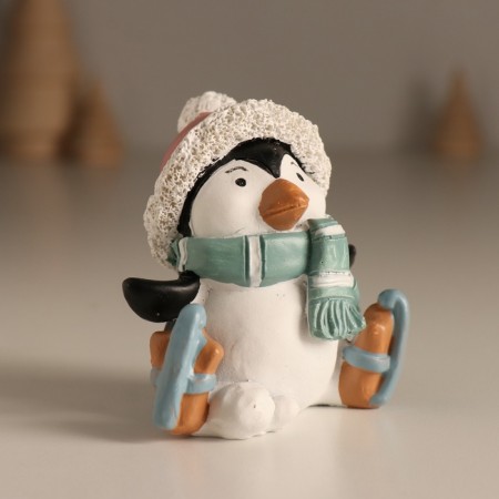 Polystone souvenir "Penguin in mini-nog" MIX 7x6x7 cm-1