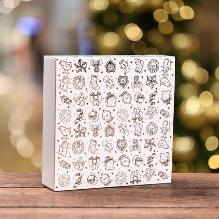 Box with a shell with a window under 9 sweets, 13.8 * 13.8 * 3.8, Golden New Year-1
