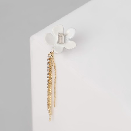 Earring "Kaff" Flower, chamomile, white color in gold