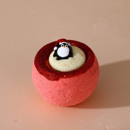 A bomb for a bath with a toy Pure happiness "Penguin", 130 g, New Year's