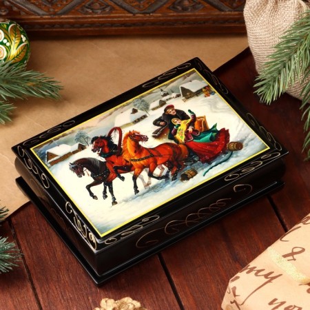 Casket "Troika Skating", 10 × 14 cm, lacquer miniature