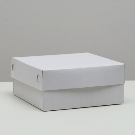 Confectionery packaging, 22 x 22 x 10 cm
