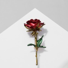 Brooch 