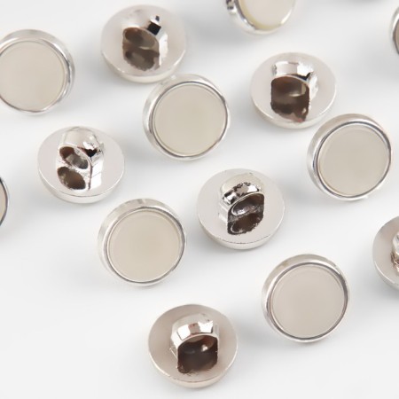A button on the leg, d = 10 mm, the color is white/silver-1