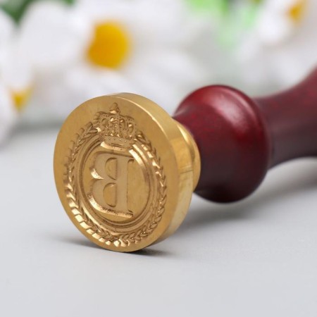 Printing for wax with a wooden handle "Crown with the letter B" 9x2.5x2.5 cm-3