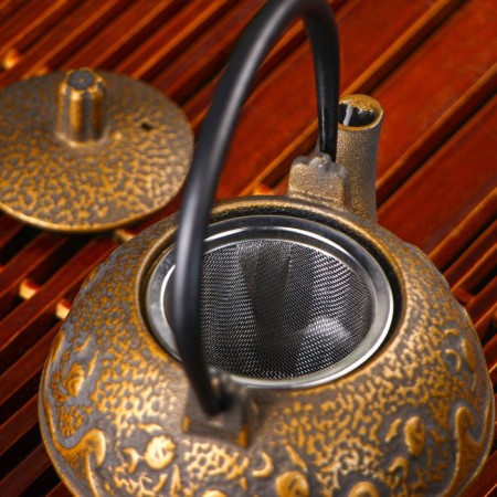 The teapot is a cast -iron shade “Wave. Ethno ", 300 ml, with sieve, bronze color-2