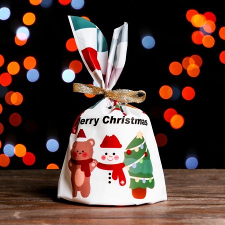 Polyethylene gift package with ears "Merry Christmas", 13 x 21.5 cm
