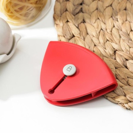 Knife for pizza and Shustrik dough, D = 11 cm, color mix-2