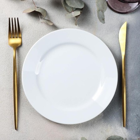 Small “linen” plate, d = 19 cm
