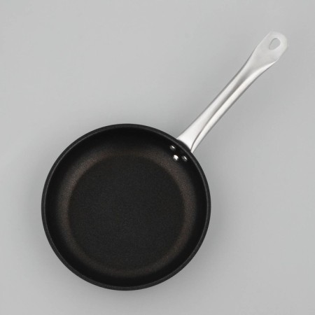 Frown of stainless steel luxstahl, d = 24 cm, h = 5 cm, triple bottom, anti -stick coating, induction-1