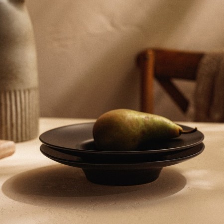 A set of plates for paste SL Home "Dark", d = 21 cm, black color-5