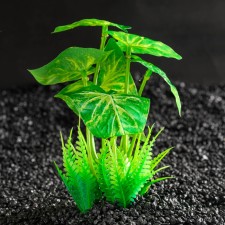Artificial aquarium plant, 11.5 x 11.5 x 14.5 cm