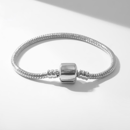 The basis for the bracelet is "bead", the color is silver, 16 size-2