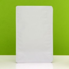 Eight-shirt packet for coffee, with a valve, flat bottom, white-black, 20 x 13 x 7 cm