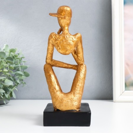 Polystone souvenir "Man in the cap. Reflections" gold 12x9x23 cm-2