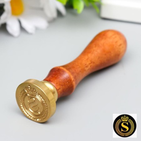Printing for wax with a wooden handle "Crown with the letter S" 9x2.5x2.5 cm