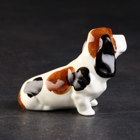 Porcelain figurine "Basset Hount", 7 cm, copyright painting-3