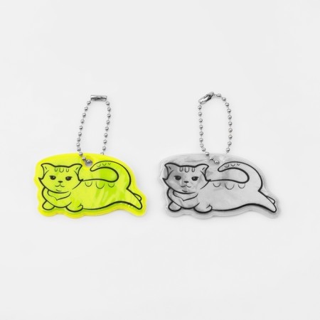 The reflective element "Cat Rest", bilateral, 6 × 3.5 cm, color mix-4