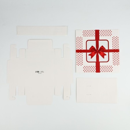 Box for sweets "Gift", 14.7 x 14.7 x 3.5 cm-4