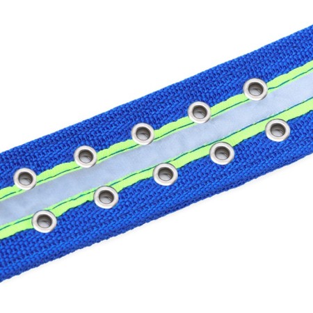 The collar is a four-layer reflective with a swivel 71 x 5 cm, Osh 55-65 cm, blue-8