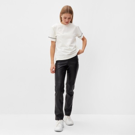 Women's T-shirt with Black Kant Basic Line Milk Color, Rr. 42-1