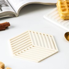 Hot silicone stand, 13 × 11.5 × 0.3 cm, white color